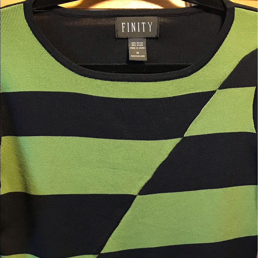 Finity Black & Green Stretch Top - Picture 4 of 8